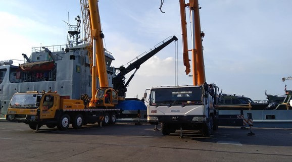 Support your activity logistic for loading unloading at Ports include labor equipment and legal permit